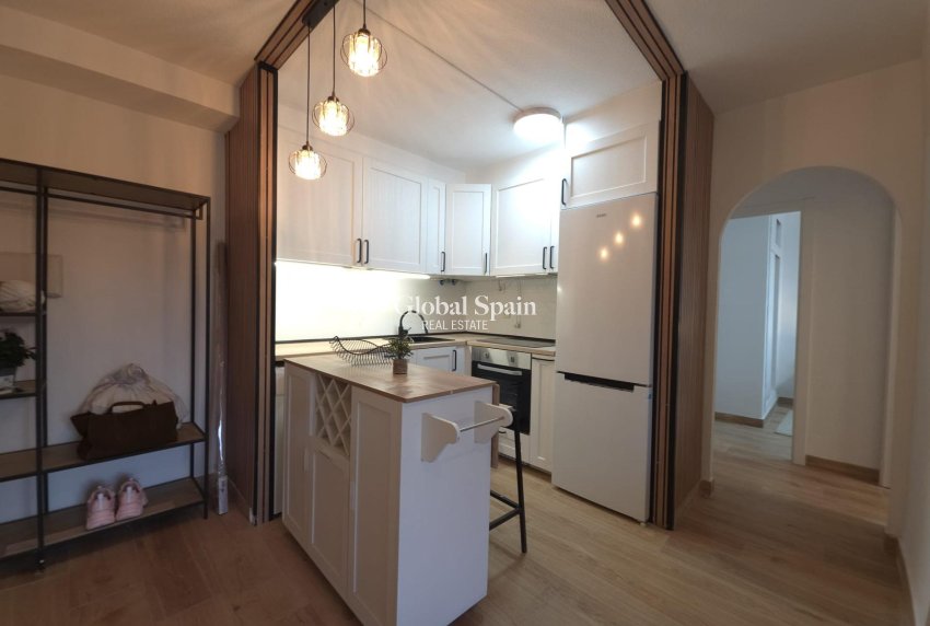 Resale - PENTHOUSE -
TORREVIEJA - Cala Ferris