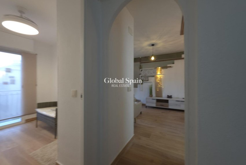 Resale - PENTHOUSE -
TORREVIEJA - Cala Ferris