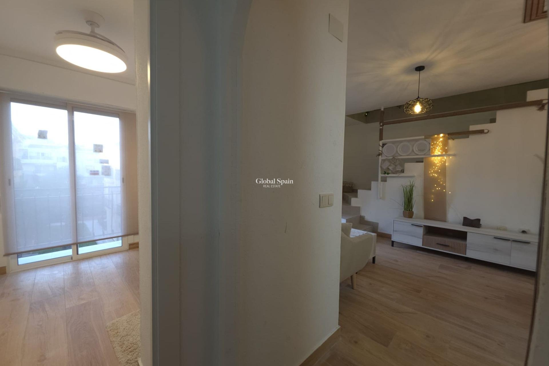 Resale - PENTHOUSE -
TORREVIEJA - Cala Ferris