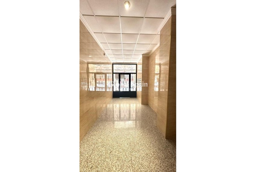 Resale - PENTHOUSE -
TORREVIEJA - Center