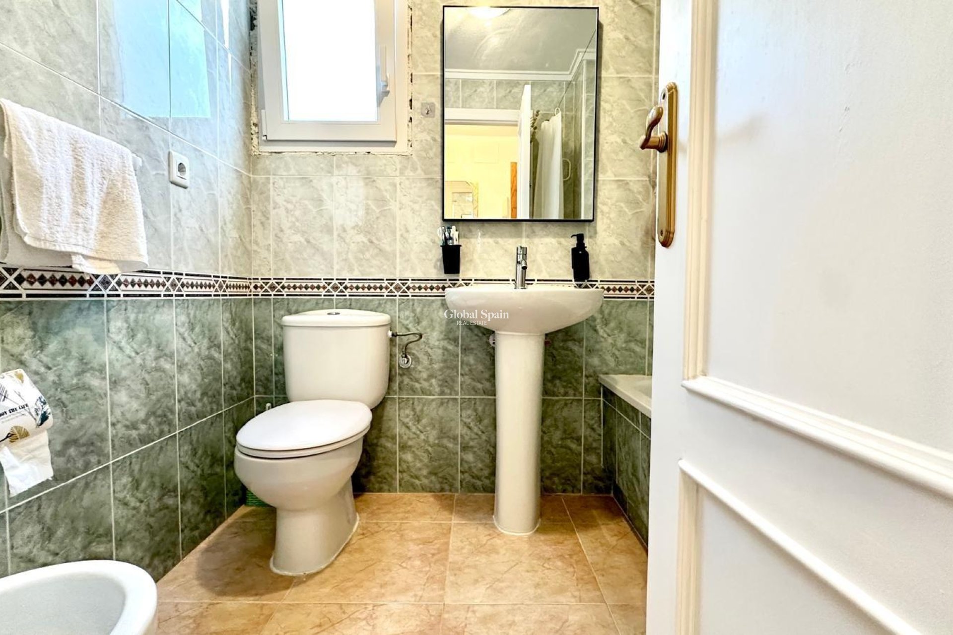 Resale - PENTHOUSE -
TORREVIEJA - Center