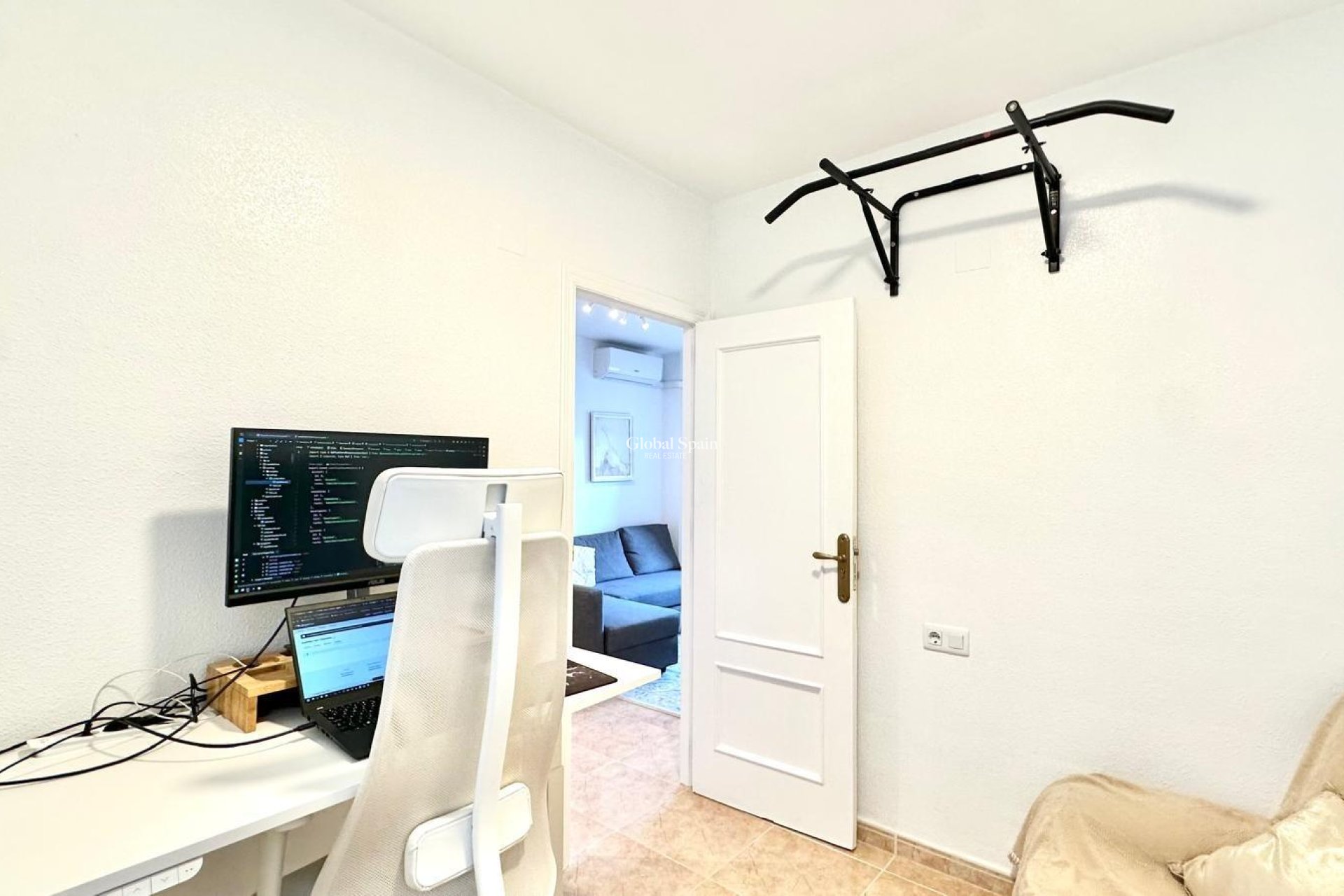 Resale - PENTHOUSE -
TORREVIEJA - Center