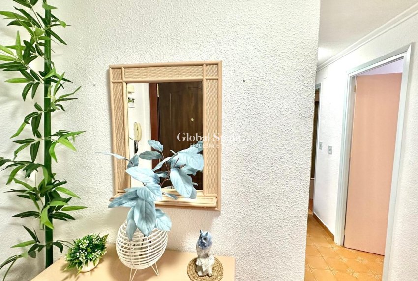 Resale - PENTHOUSE -
TORREVIEJA - Center