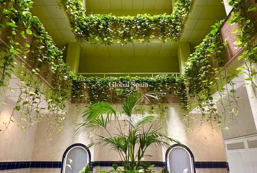 Resale - PENTHOUSE -
TORREVIEJA - Center