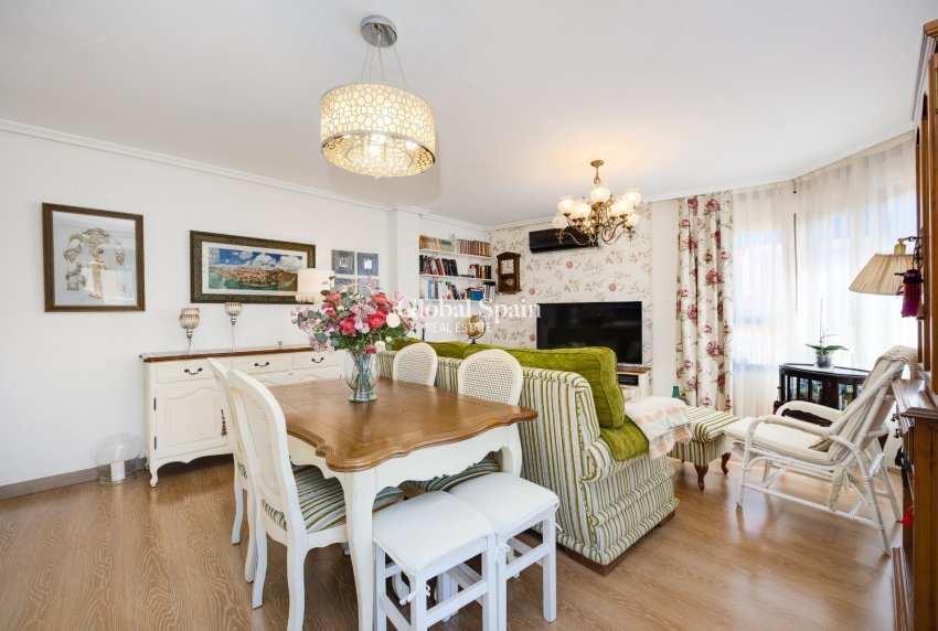 Resale - PENTHOUSE -
TORREVIEJA - Center