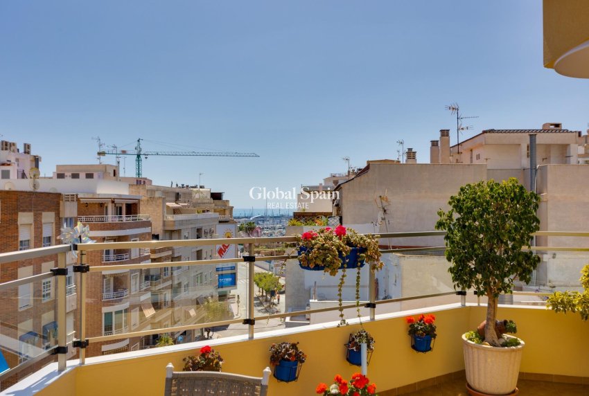 Resale - PENTHOUSE -
TORREVIEJA - Center