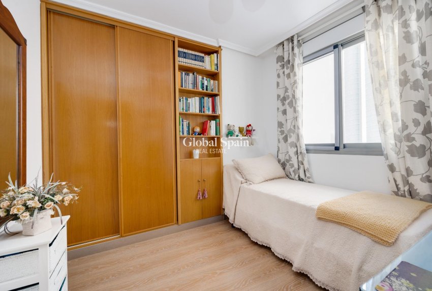 Resale - PENTHOUSE -
TORREVIEJA - Center