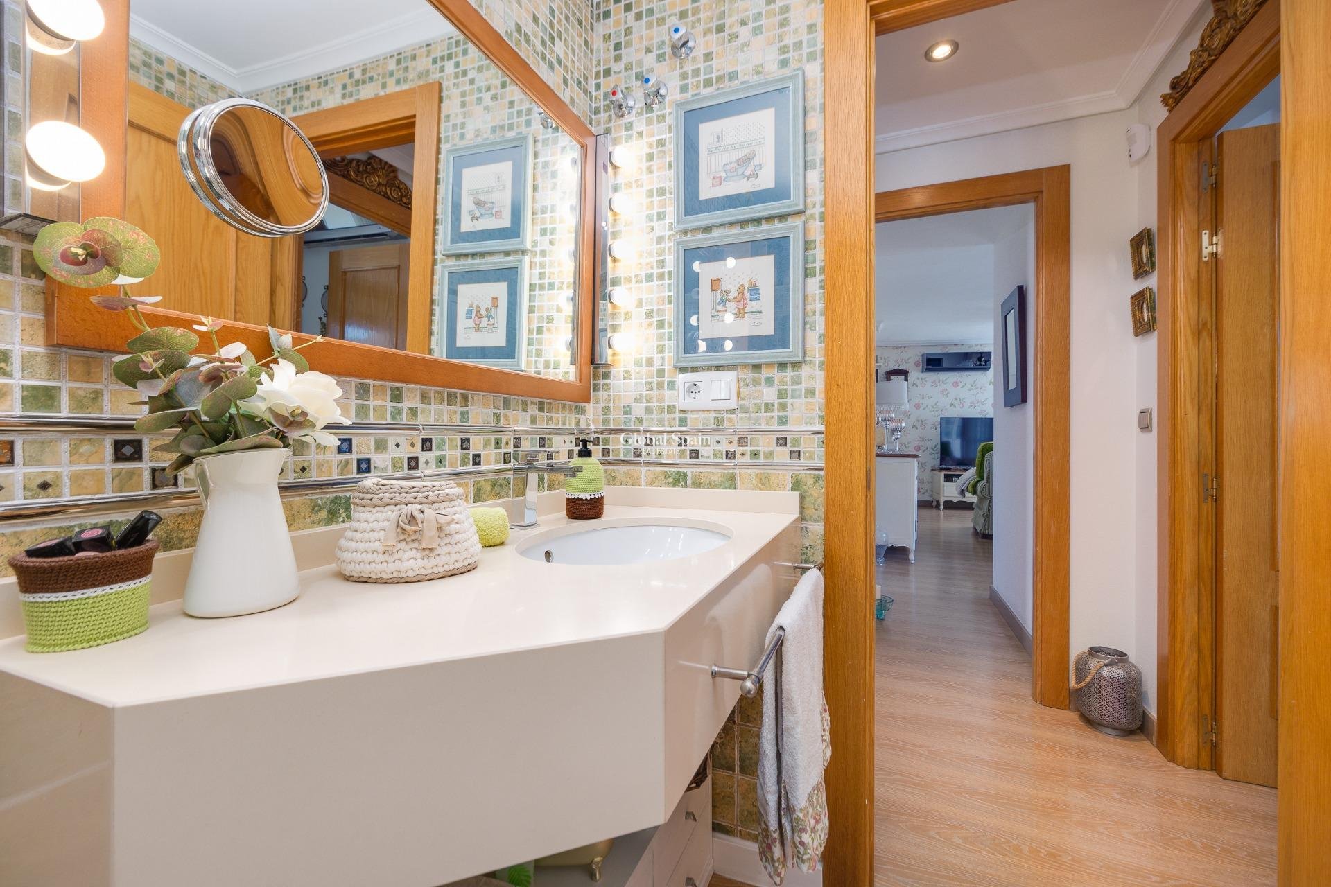 Resale - PENTHOUSE -
TORREVIEJA - Center