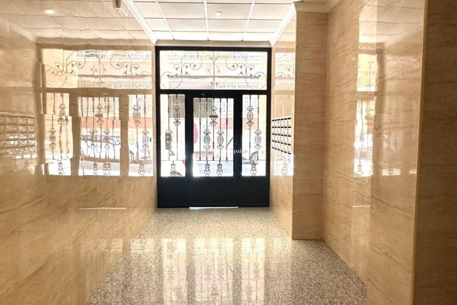 Resale - PENTHOUSE -
TORREVIEJA - Center