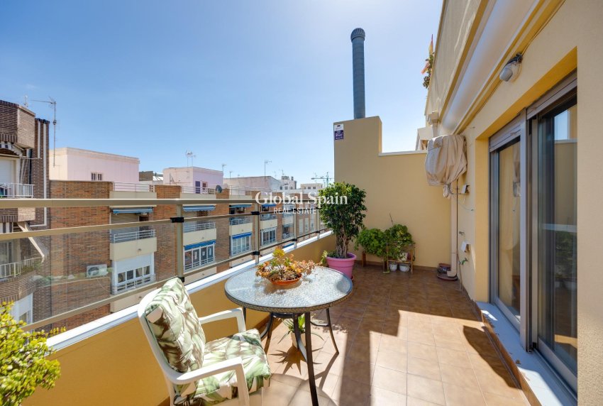 Resale - PENTHOUSE -
TORREVIEJA - Center
