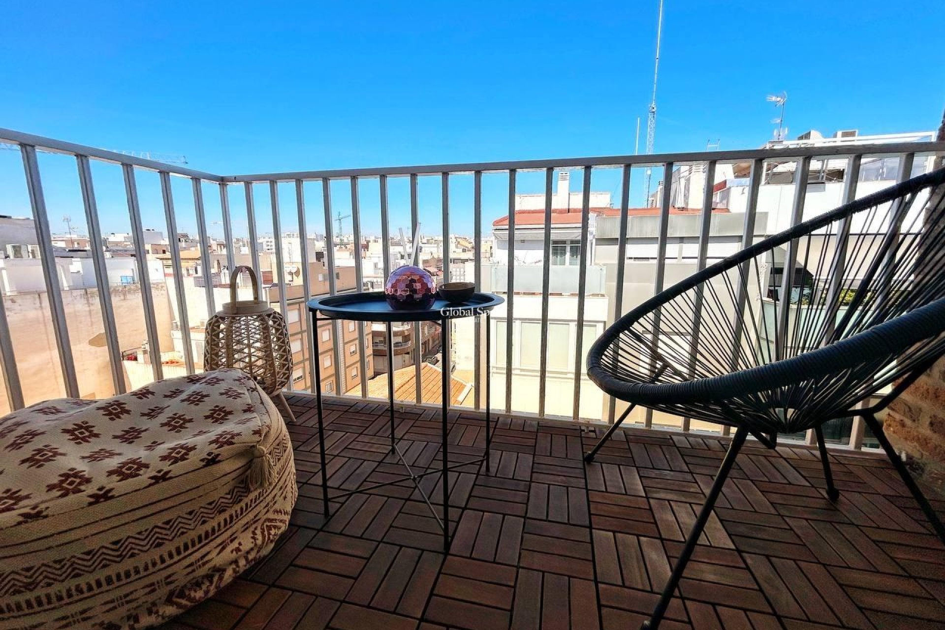 Resale - PENTHOUSE -
TORREVIEJA - Center