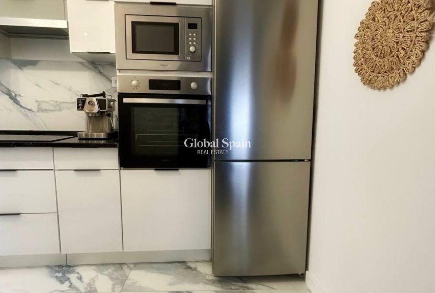 Resale - PENTHOUSE -
TORREVIEJA - Center