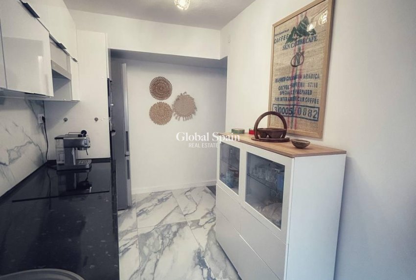 Resale - PENTHOUSE -
TORREVIEJA - Center