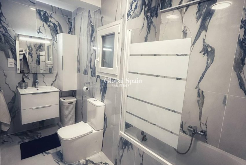Resale - PENTHOUSE -
TORREVIEJA - Center