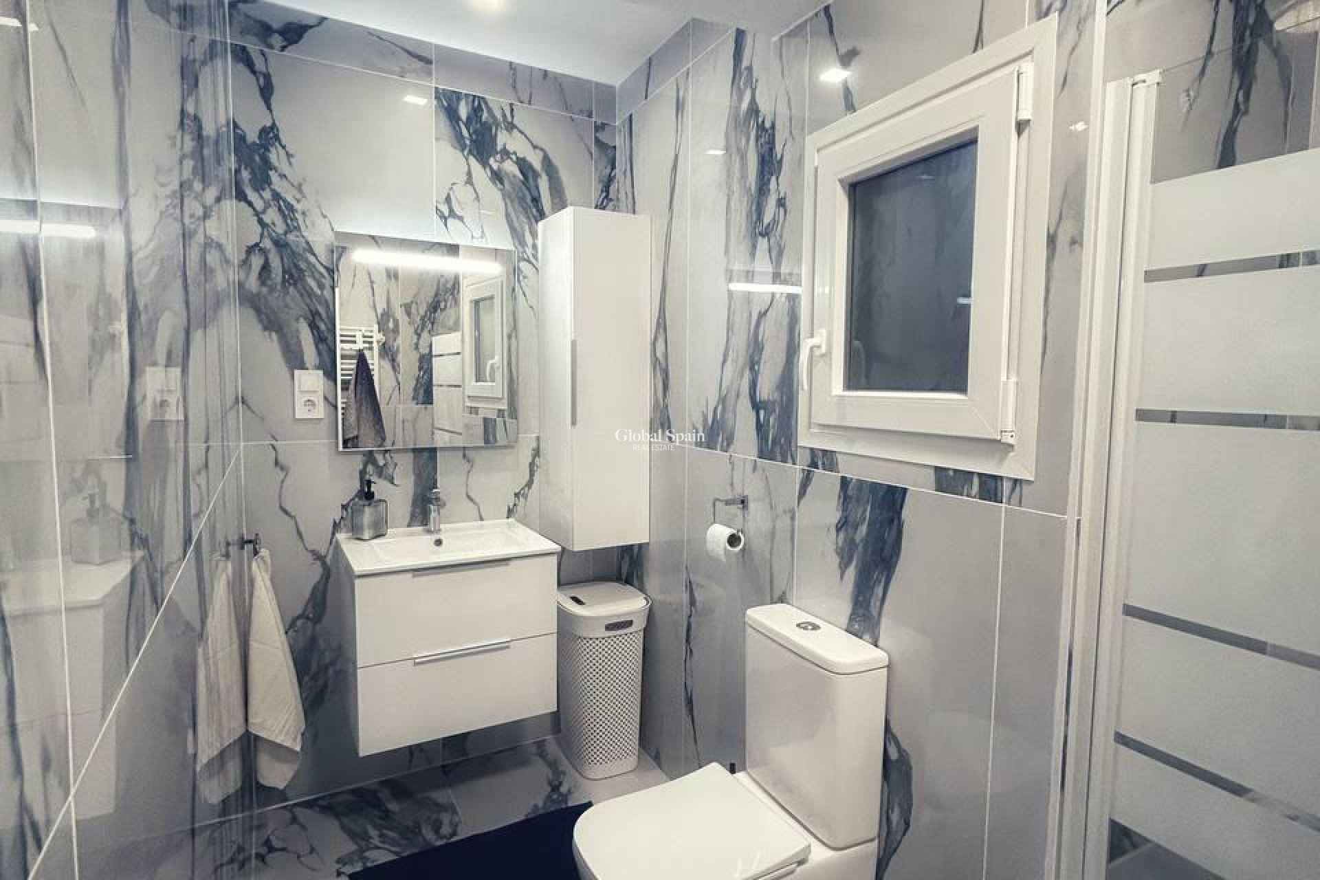 Resale - PENTHOUSE -
TORREVIEJA - Center