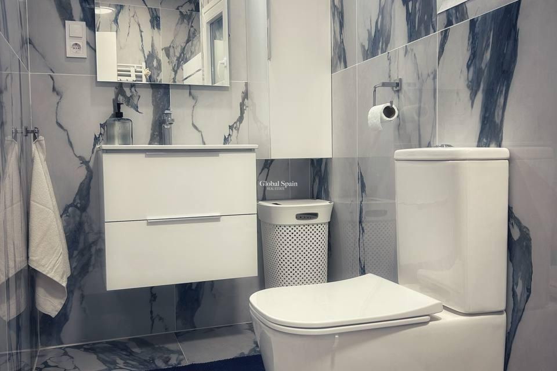 Resale - PENTHOUSE -
TORREVIEJA - Center