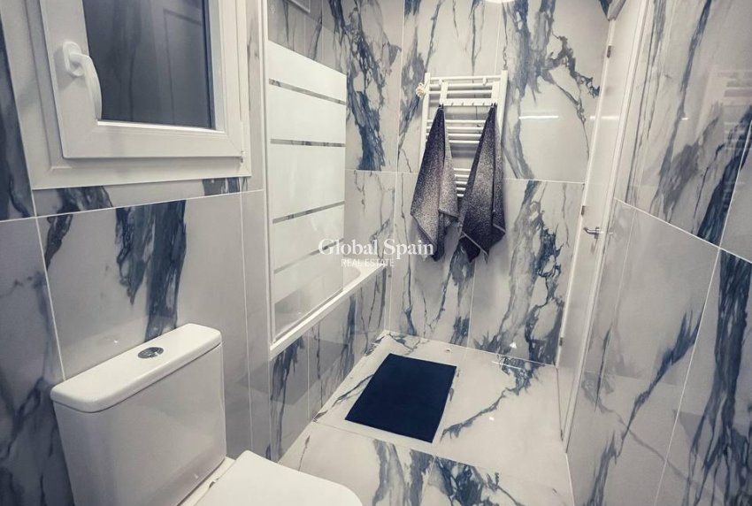 Resale - PENTHOUSE -
TORREVIEJA - Center