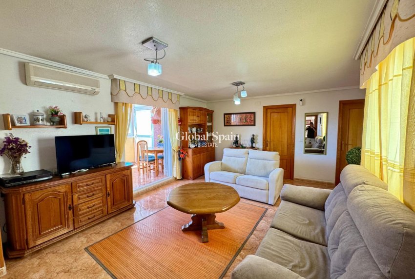 Resale - Penthouse -
TORREVIEJA - Centro