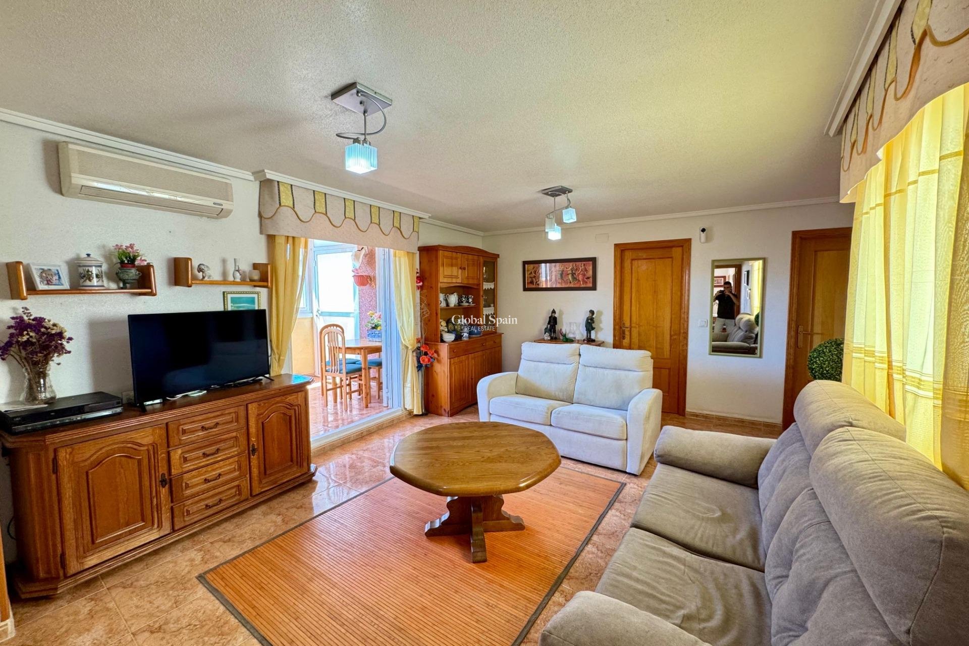 Resale - Penthouse -
TORREVIEJA - Centro