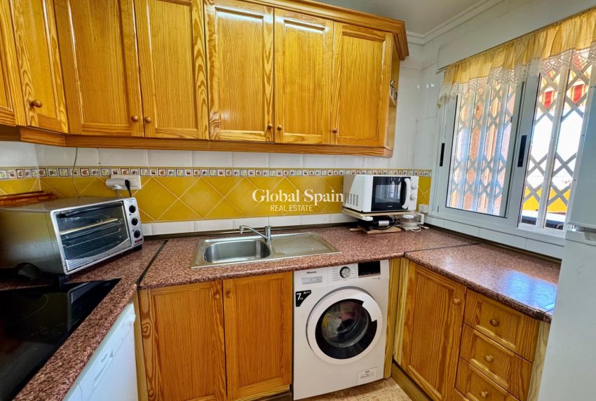 Resale - Penthouse -
TORREVIEJA - Centro