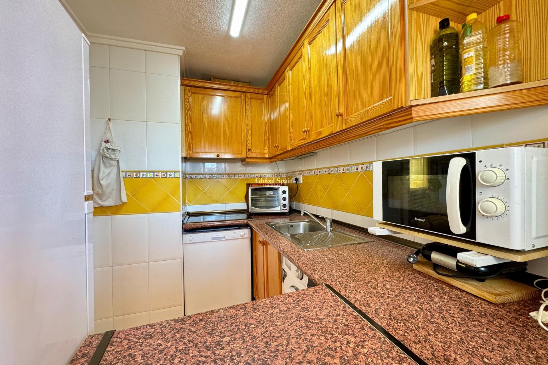 Resale - Penthouse -
TORREVIEJA - Centro