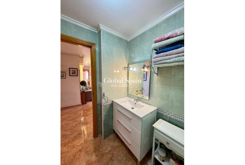 Resale - Penthouse -
TORREVIEJA - Centro