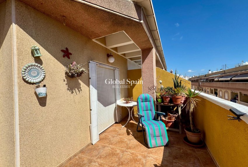 Resale - Penthouse -
TORREVIEJA - Centro