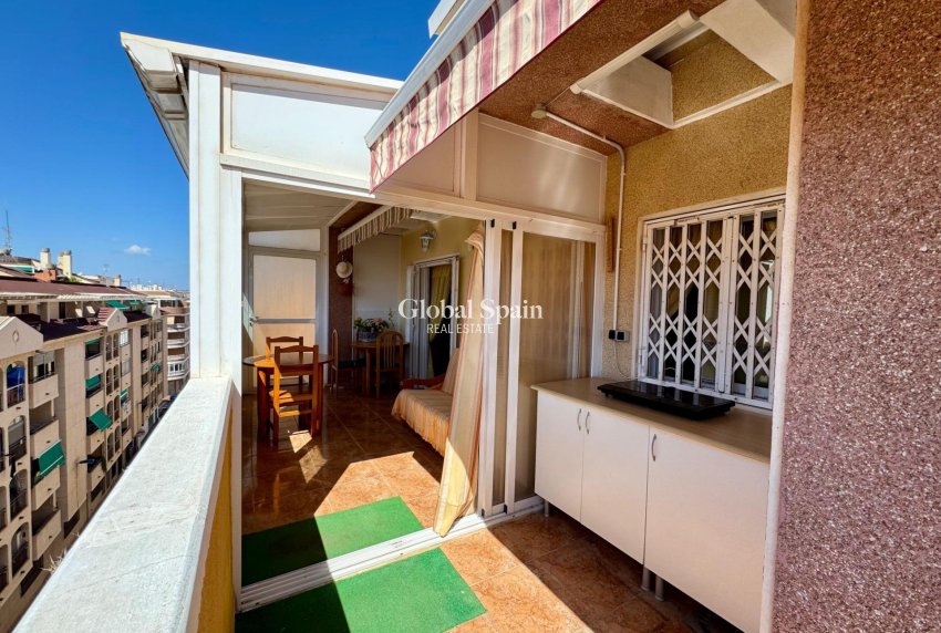 Resale - Penthouse -
TORREVIEJA - Centro