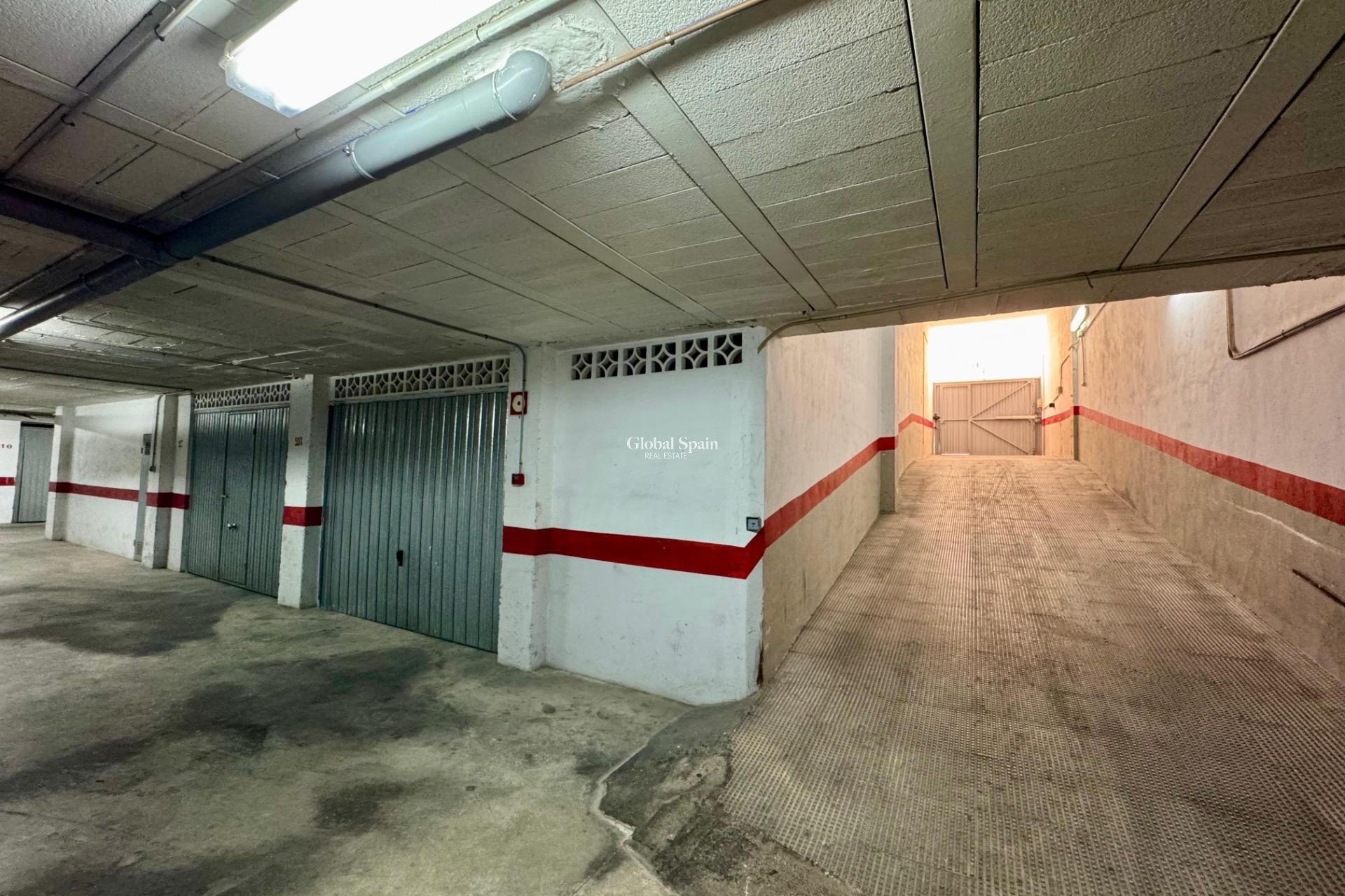 Resale - Penthouse -
TORREVIEJA - Centro