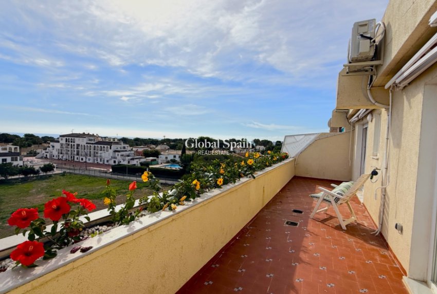Resale - PENTHOUSE -
TORREVIEJA - Costa Blanca