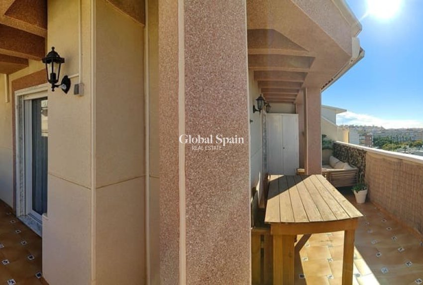 Resale - PENTHOUSE -
TORREVIEJA - Costa Blanca