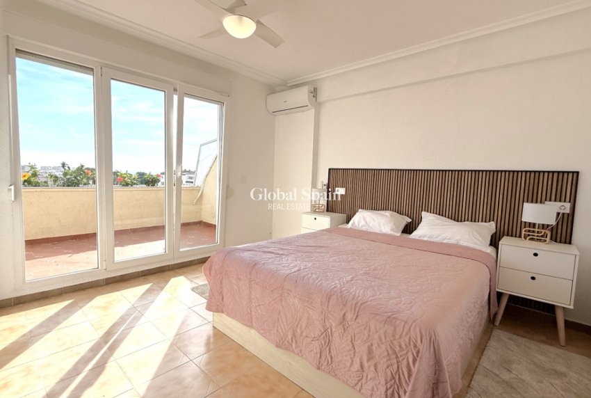 Resale - PENTHOUSE -
TORREVIEJA - Costa Blanca