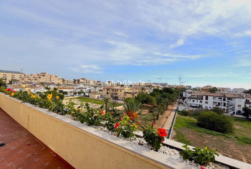 Resale - PENTHOUSE -
TORREVIEJA - Costa Blanca