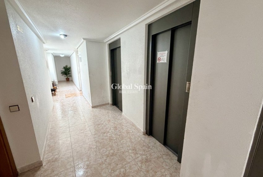 Resale - PENTHOUSE -
TORREVIEJA - Costa Blanca