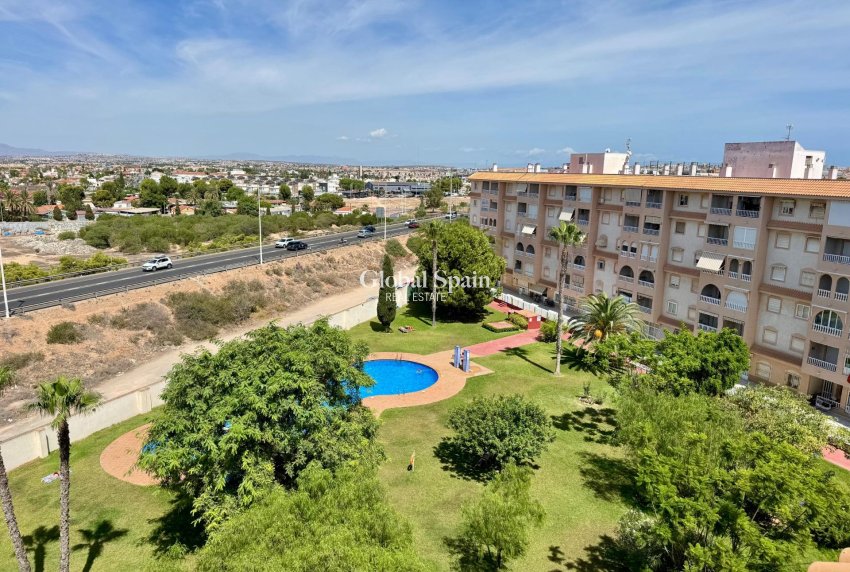 Resale - PENTHOUSE -
TORREVIEJA - Costa Blanca