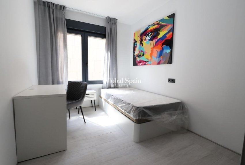 Resale - PENTHOUSE -
TORREVIEJA - Costa Blanca