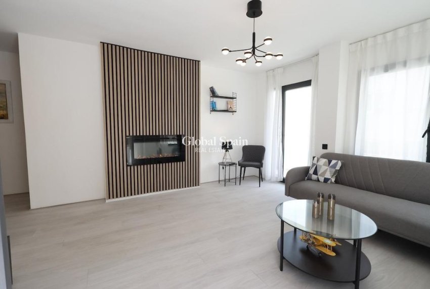 Resale - PENTHOUSE -
TORREVIEJA - Costa Blanca