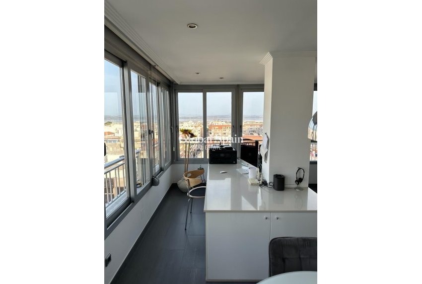 Resale - PENTHOUSE -
TORREVIEJA - El Acequión - Los Náufragos