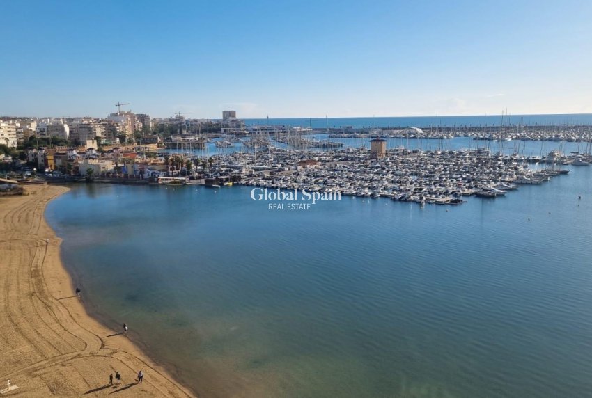 Resale - PENTHOUSE -
TORREVIEJA - El Acequión - Los Náufragos