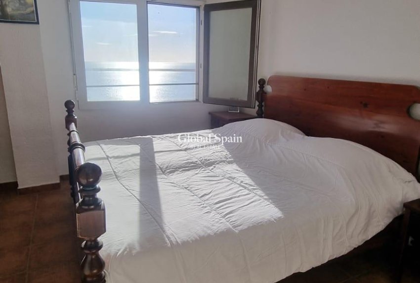 Resale - PENTHOUSE -
TORREVIEJA - El Acequión - Los Náufragos
