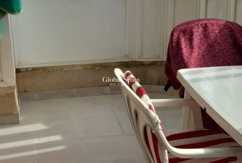 Resale - PENTHOUSE -
TORREVIEJA - El Acequión - Los Náufragos