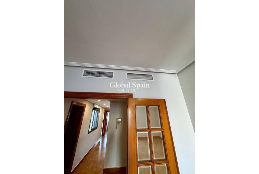 Resale - Penthouse -
TORREVIEJA - Estacion de autobuses