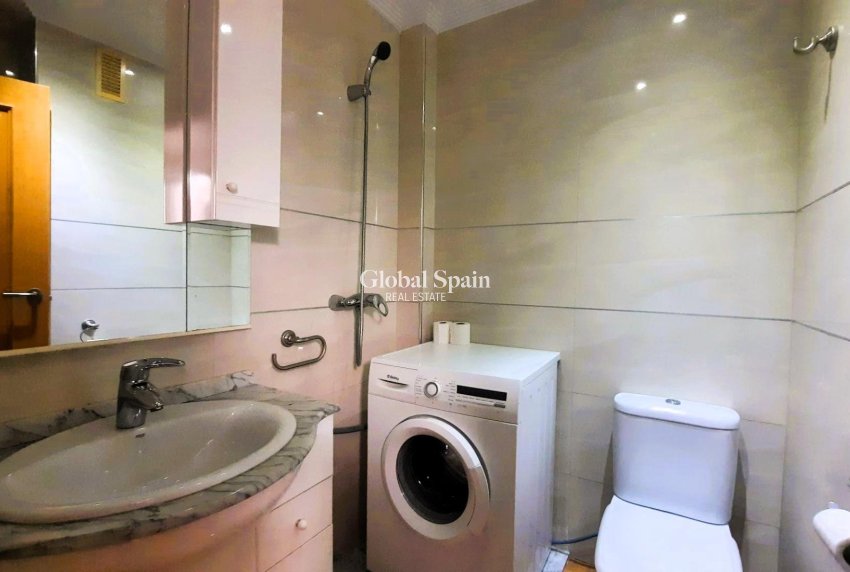 Resale - Penthouse -
TORREVIEJA - Estacion de autobuses