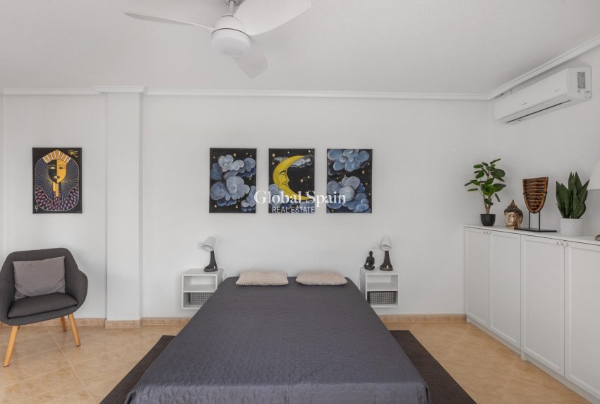 Resale - PENTHOUSE -
TORREVIEJA - Estacion de autobuses