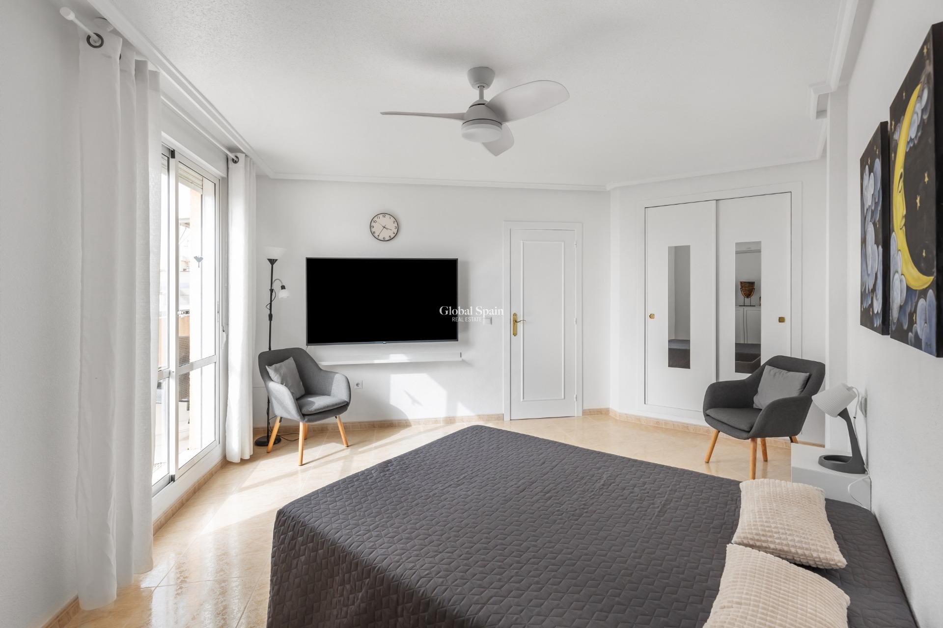 Resale - PENTHOUSE -
TORREVIEJA - Estacion de autobuses