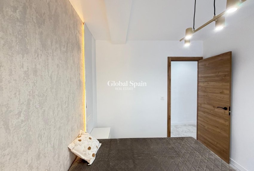 Resale - PENTHOUSE -
TORREVIEJA - Estacion de autobuses