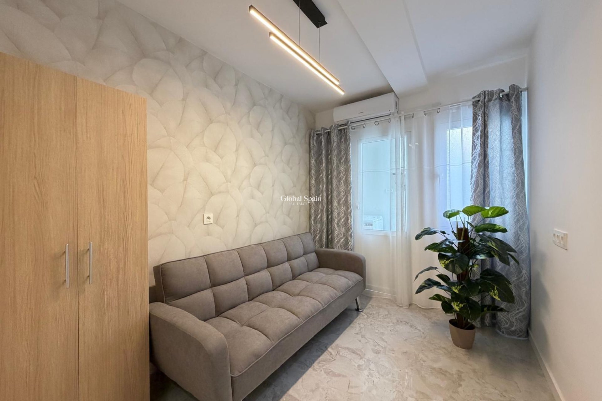 Resale - PENTHOUSE -
TORREVIEJA - Estacion de autobuses