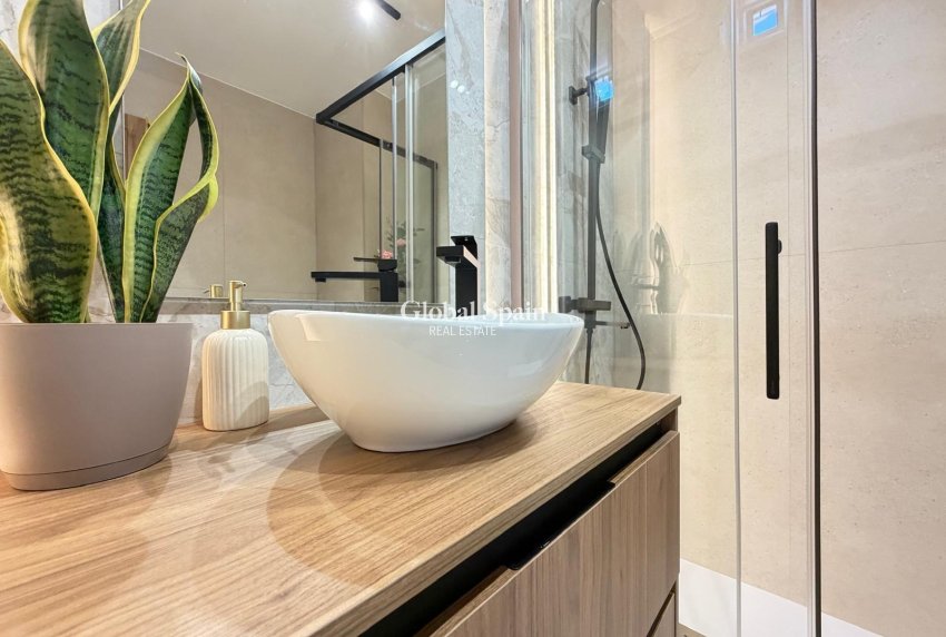 Resale - PENTHOUSE -
TORREVIEJA - Estacion de autobuses