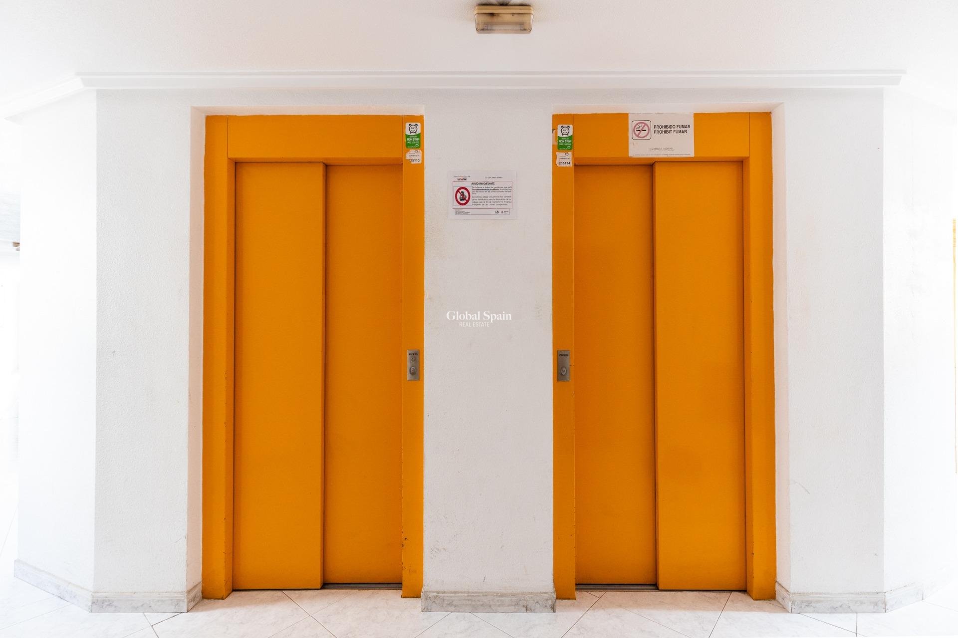 Resale - PENTHOUSE -
TORREVIEJA - Estacion de autobuses