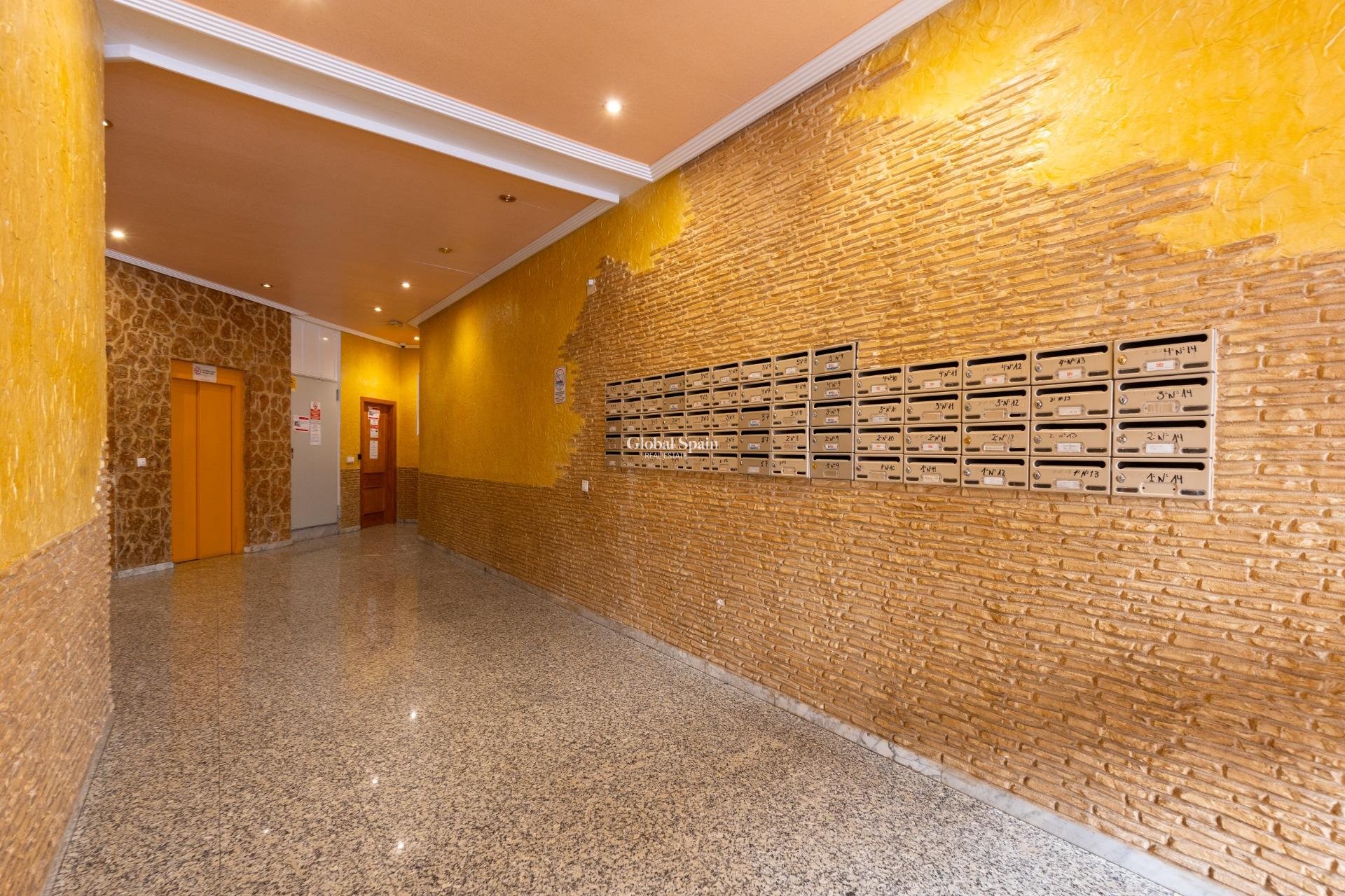 Resale - PENTHOUSE -
TORREVIEJA - Estacion de autobuses